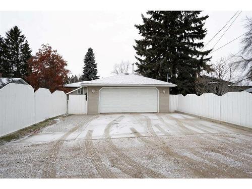 3537 Spruce Drive, Red Deer, AB - Outdoor