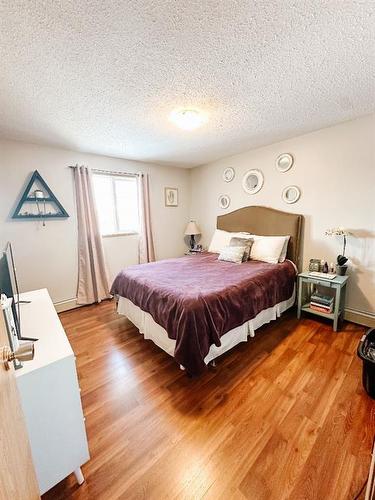 5120A-5120 48 Street, Rocky Mountain House, AB - Indoor Photo Showing Bedroom