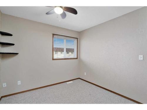 4944 Westbrooke Road, Blackfalds, AB - Indoor Photo Showing Other Room