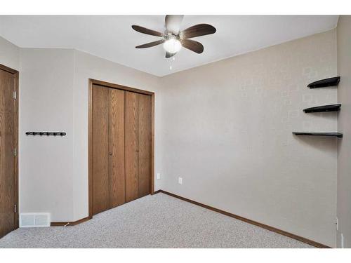 4944 Westbrooke Road, Blackfalds, AB - Indoor Photo Showing Other Room