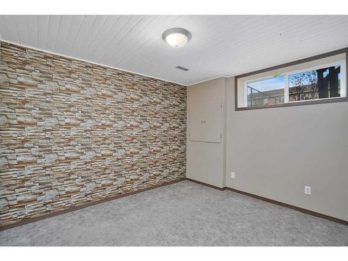 4944 Westbrooke Road, Blackfalds, AB - Indoor Photo Showing Other Room