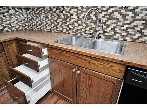 4944 Westbrooke Road, Blackfalds, AB - Indoor Photo Showing Kitchen With Double Sink