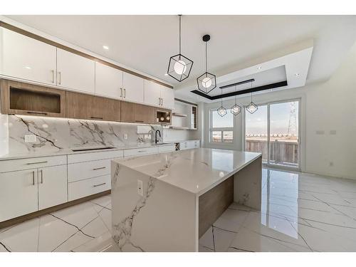 2916 1 Avenue, Edmonton, AB - Indoor Photo Showing Kitchen