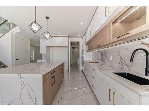 2916 1 Avenue, Edmonton, AB - Indoor Photo Showing Kitchen