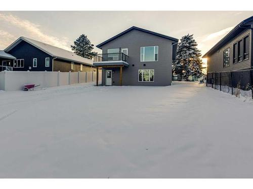 5032 59 Street, Innisfail, AB - Outdoor