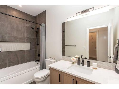 34 Longmire Close, Red Deer, AB - Indoor Photo Showing Bathroom