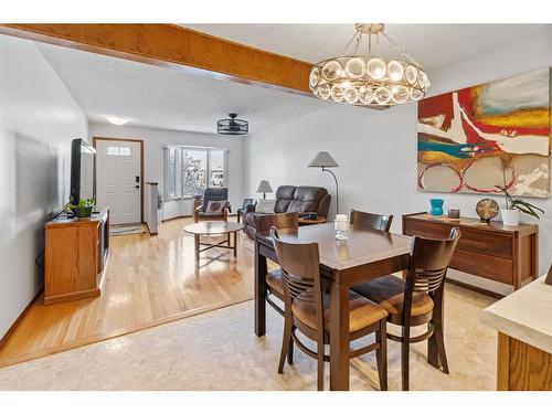 8 Ramsey Close, Red Deer, AB - Indoor Photo Showing Dining Room