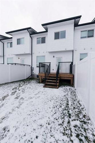 D-20 Evergreen Way, Red Deer, AB - Indoor Photo Showing Other Room