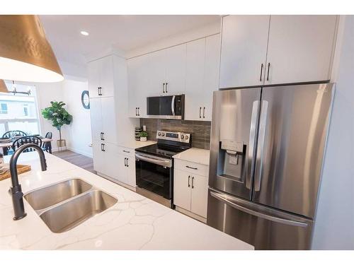 D-20 Evergreen Way, Red Deer, AB - Indoor Photo Showing Dining Room