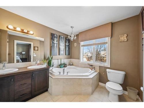 147 Webster Drive, Red Deer, AB - Indoor Photo Showing Bathroom