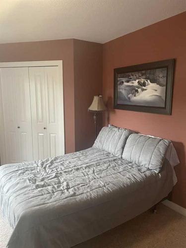 147 Webster Drive, Red Deer, AB - Indoor Photo Showing Bedroom