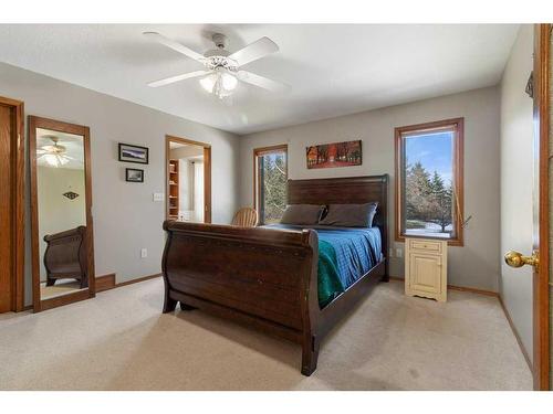 400005 Highway 761, Rural Clearwater County, AB - Indoor Photo Showing Bedroom