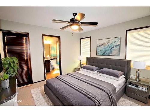 3 Lincoln Street, Sylvan Lake, AB - Indoor Photo Showing Bedroom