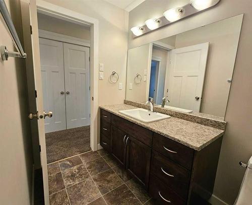 130-116 6 Avenue Ne, Slave Lake, AB - Indoor Photo Showing Bathroom