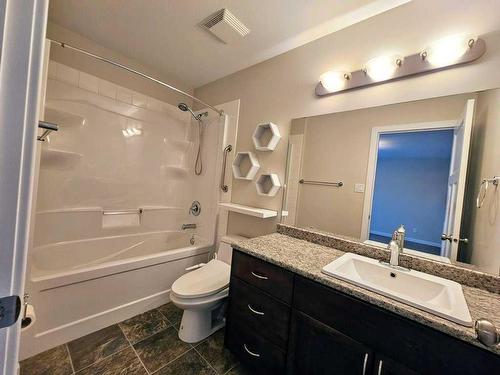 130-116 6 Avenue Ne, Slave Lake, AB - Indoor Photo Showing Bathroom