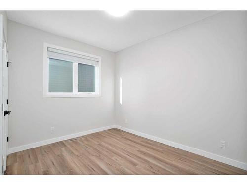 95 Livingston Close, Red Deer, AB - Indoor Photo Showing Other Room