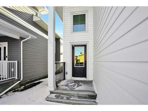 95 Livingston Close, Red Deer, AB - Outdoor