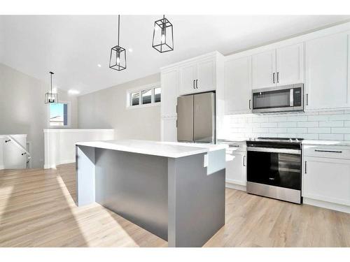 95 Livingston Close, Red Deer, AB - Indoor Photo Showing Kitchen With Upgraded Kitchen