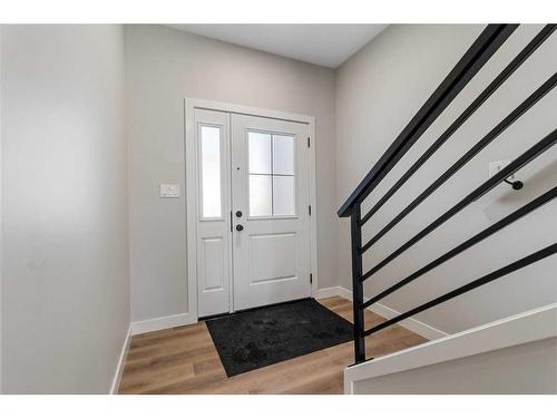 34 Concord Rise, Sylvan Lake, AB - Indoor Photo Showing Kitchen