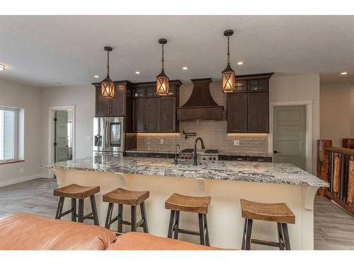 37247 Range Road 264, Rural Red Deer County, AB - Indoor Photo Showing Kitchen With Double Sink With Upgraded Kitchen