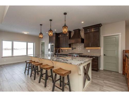 37247 Range Road 264, Rural Red Deer County, AB - Indoor Photo Showing Kitchen With Upgraded Kitchen