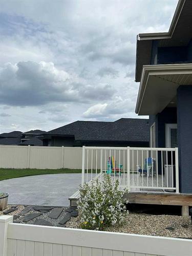 2 Meadow Close, Lacombe, AB - Outdoor