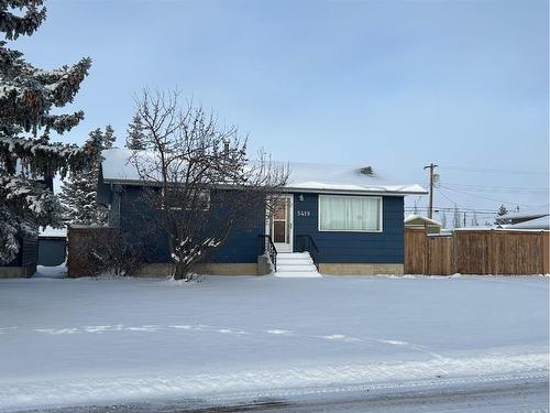 5419 48 Avenue West, Forestburg, AB - Outdoor