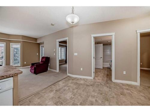 209-6 Michener Boulevard, Red Deer, AB - Indoor