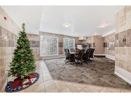 209-6 Michener Boulevard, Red Deer, AB - Indoor Photo Showing Other Room