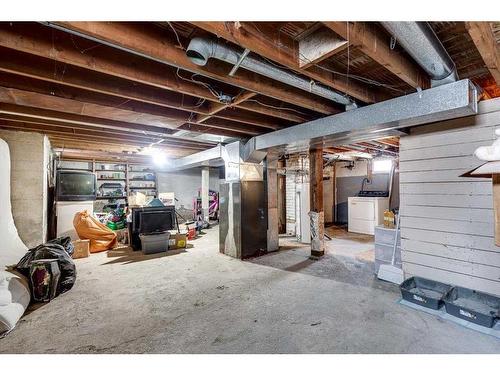 5213 50 Avenue, Ponoka, AB - Indoor Photo Showing Basement