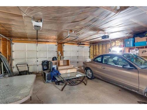 5213 50 Avenue, Ponoka, AB - Indoor Photo Showing Garage