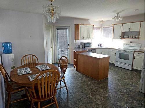 4619 55 Avenue, Lacombe, AB - Indoor Photo Showing Other Room