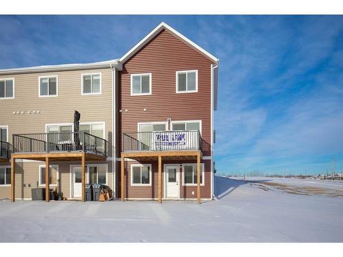 27 Gray Close, Sylvan Lake, AB - Outdoor