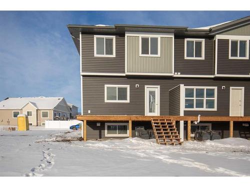 13 Gray Close, Sylvan Lake, AB - Outdoor With Facade