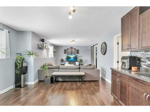 2 Coachman Way, Blackfalds, AB - Indoor