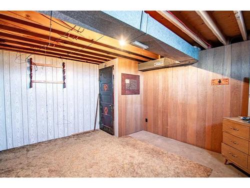 40303 Range Road 241, Rural Lacombe County, AB - Indoor Photo Showing Basement