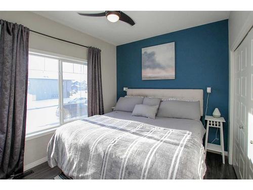 101 Crimson Court, Blackfalds, AB - Indoor Photo Showing Bedroom