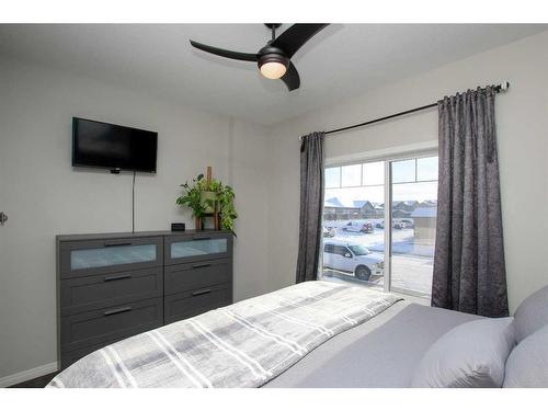 101 Crimson Court, Blackfalds, AB - Indoor Photo Showing Bedroom