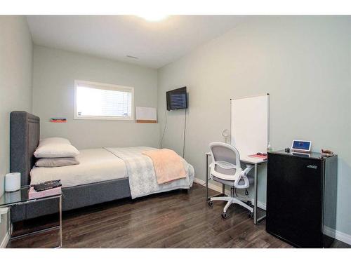 101 Crimson Court, Blackfalds, AB - Indoor Photo Showing Bedroom