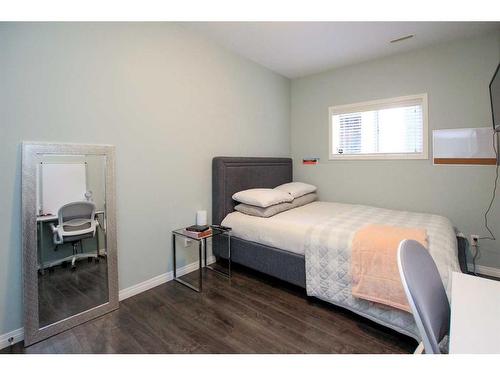 101 Crimson Court, Blackfalds, AB - Indoor Photo Showing Bedroom