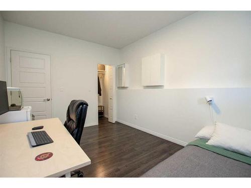 101 Crimson Court, Blackfalds, AB - Indoor Photo Showing Office