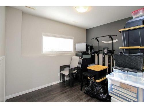 101 Crimson Court, Blackfalds, AB - Indoor Photo Showing Other Room