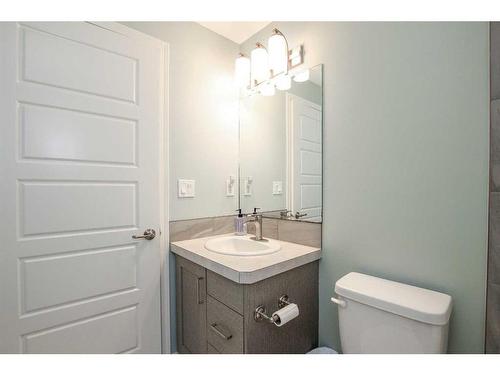 101 Crimson Court, Blackfalds, AB - Indoor Photo Showing Bathroom