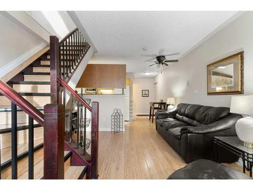 256-103 Hermary Street, Red Deer, AB - Indoor Photo Showing Living Room