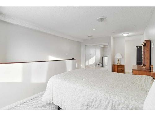 256-103 Hermary Street, Red Deer, AB - Indoor Photo Showing Bedroom