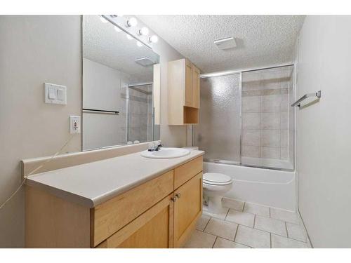 256-103 Hermary Street, Red Deer, AB - Indoor Photo Showing Bathroom