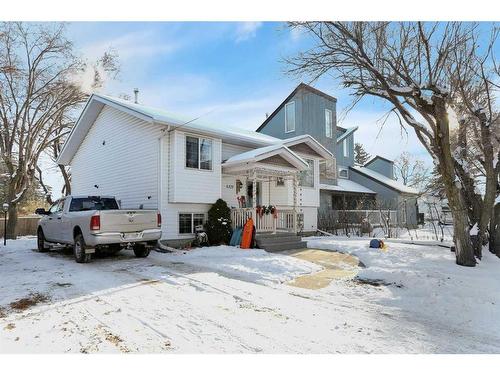 5321 58 Street, Lacombe, AB - Outdoor With Facade