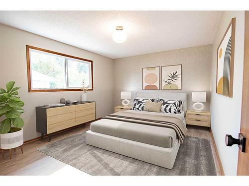 33 Munro Crescent, Red Deer, AB - Indoor Photo Showing Bedroom