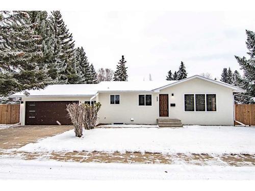 33 Munro Crescent, Red Deer, AB - Outdoor