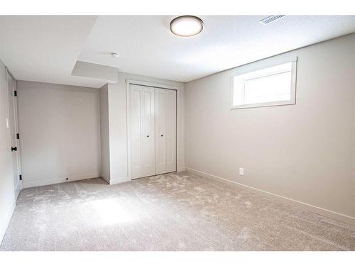 33 Munro Crescent, Red Deer, AB - Indoor Photo Showing Other Room